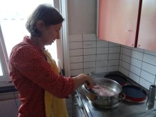 Küche mit Köchin (dieselbe)